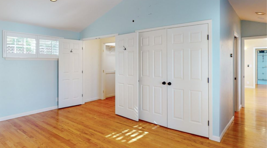 Room (1)